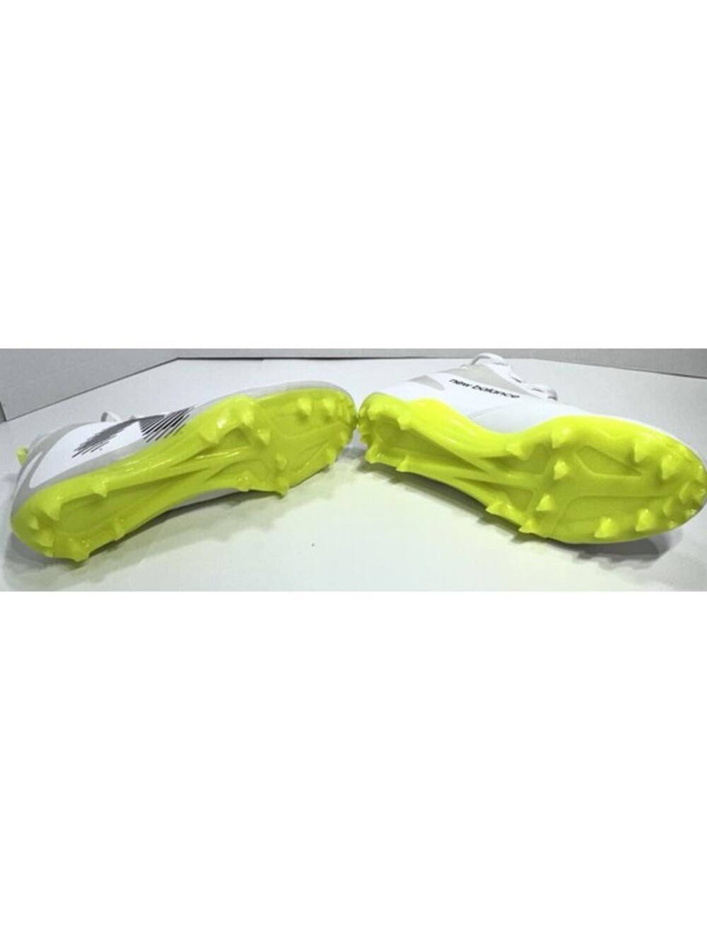 New Balance Rush V4 Mid Lacrosse Cleat White Size 11.5 Men’s - Picture 5 of 6